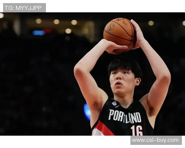 杨瀚森在NBA级别轮换中显得力不从心节奏难以跟上